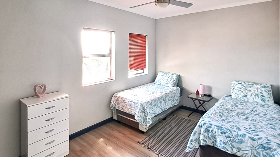 4 Bedroom Property for Sale in Country Club Western Cape